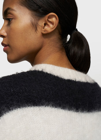 cropped hairy knit sweater stripes | ecru/black