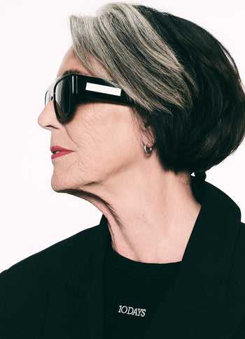 the iconic sunglasses | black