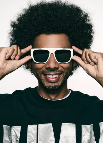 the iconic sunglasses | ecru