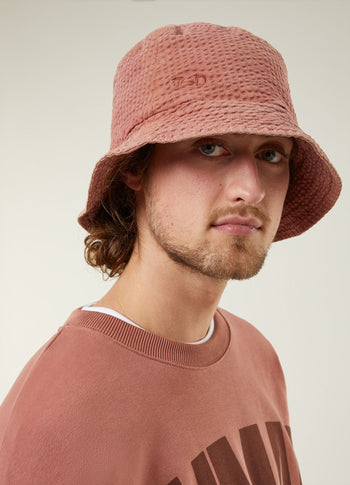 Axel bucket hat | brick