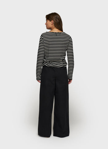 THE WIDE LEG PANTS | black