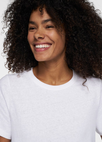 THE PETITE TEE | white