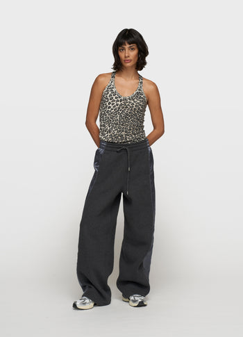 wrapper leopard | soft white melee