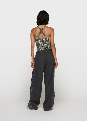 wrapper leopard | soft white melee