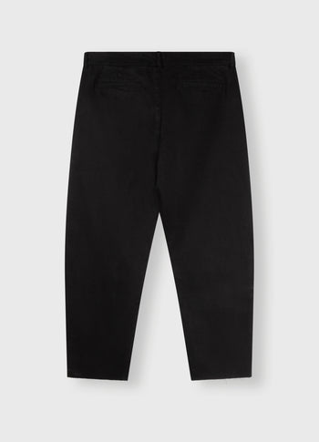 washed statement chino | black