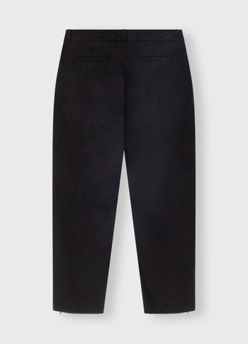 washed chino | black