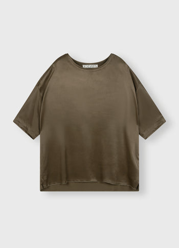 satin tee | dark moss