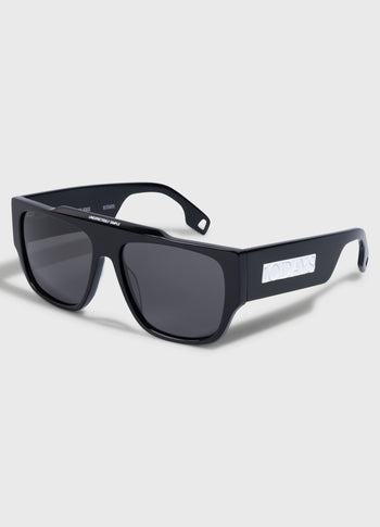 the iconic sunglasses | black