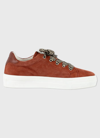 sneakers | saddle brown