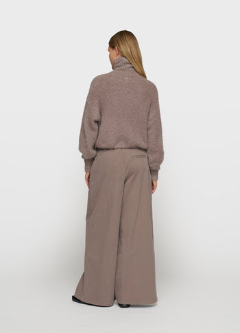 cropped knit turtleneck | moonrock