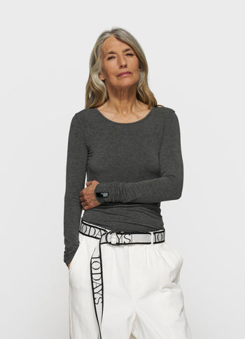 extra long sleeve tee modal | antra melee