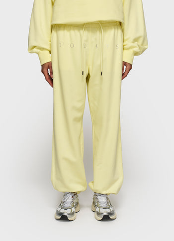 bar jogger logo | pastel yellow