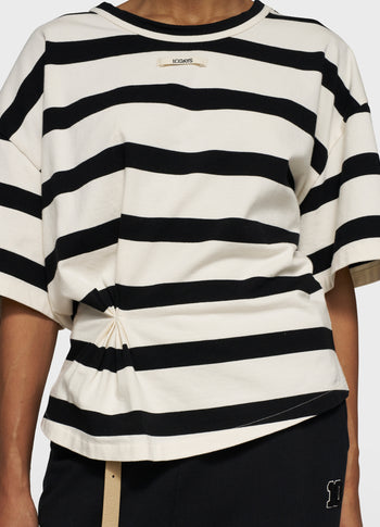 tee gathering stripes | ecru/black