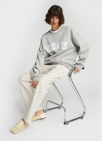 THE STATEMENT SWEATER | light grey melee