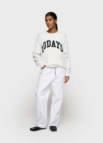 statement sweater knit | white