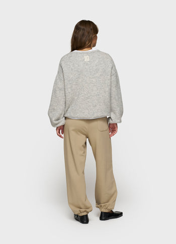 soft round neck sweater knit | light grey melee