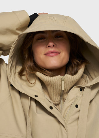 the queen parka | pure sand