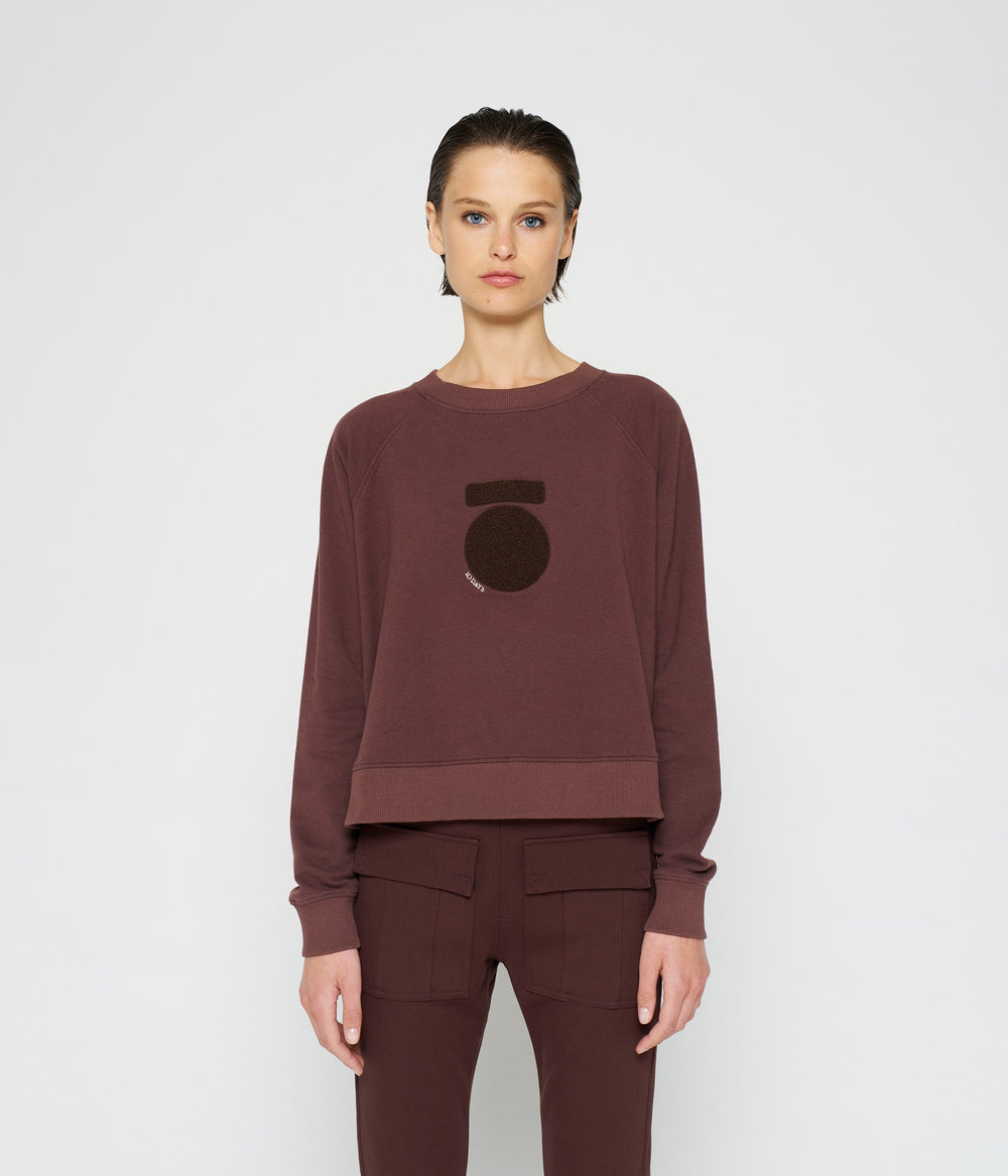 cropped icon sweater | aubergine
