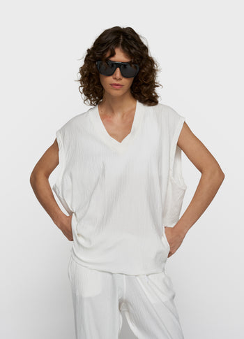 v-neck crinkle top | ecru