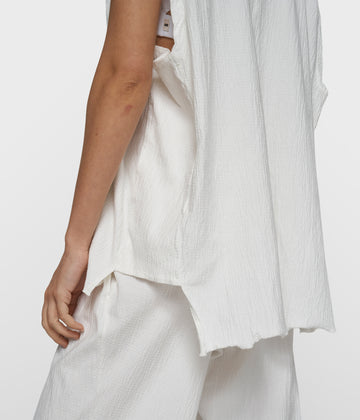 v-neck crinkle top | ecru