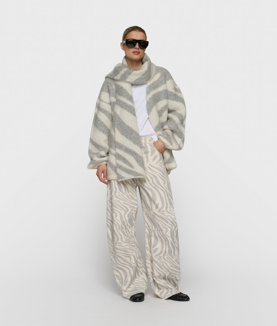 gebreide sjaal zebra | ecru