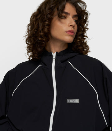hooded travel jacket | black