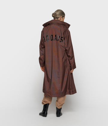 the wetlook coat | light fudge