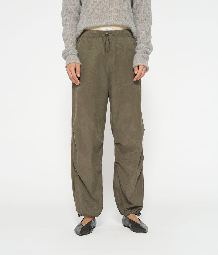 parachute pants | dark moss