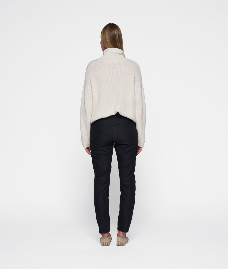 belted pants washed | black