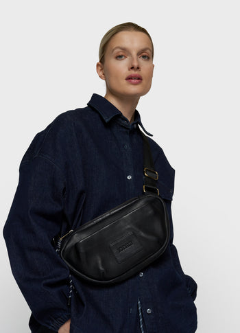 leren fanny pack | black