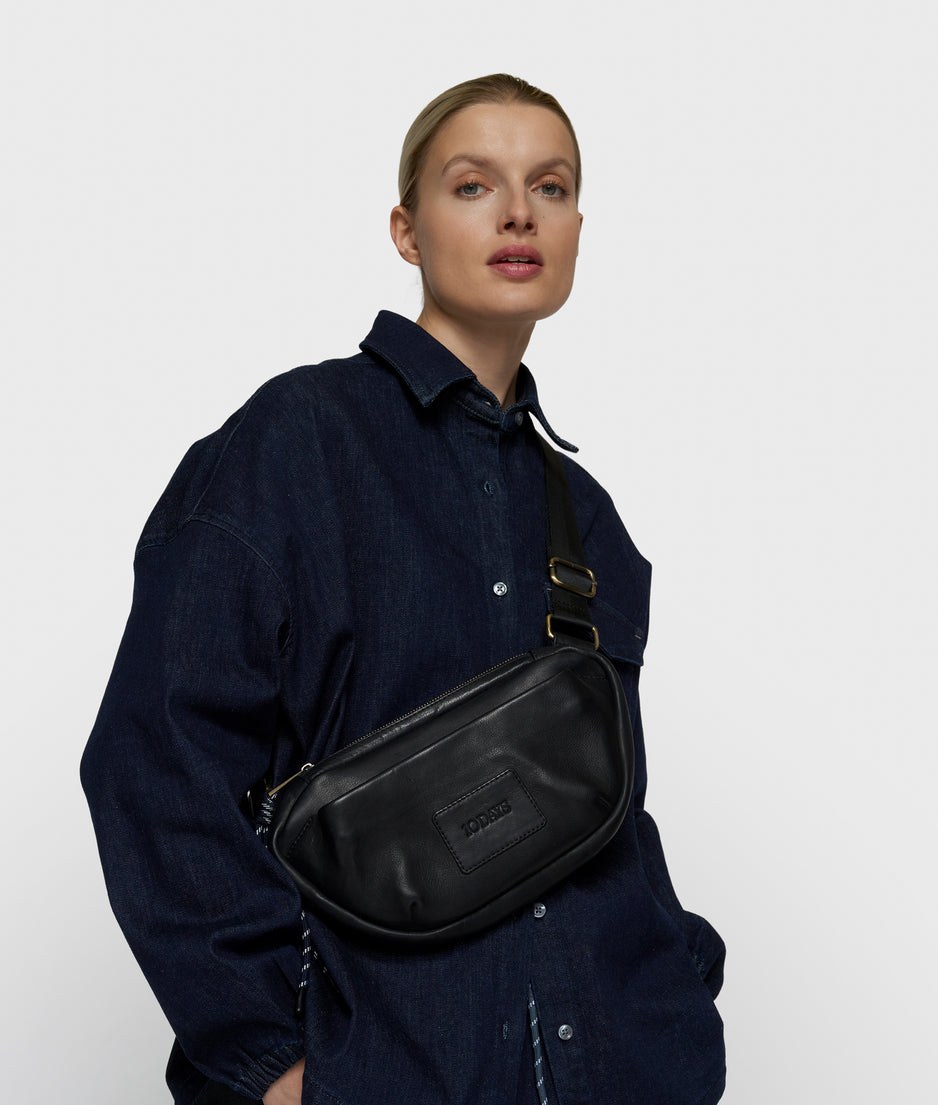 leren fanny pack | black