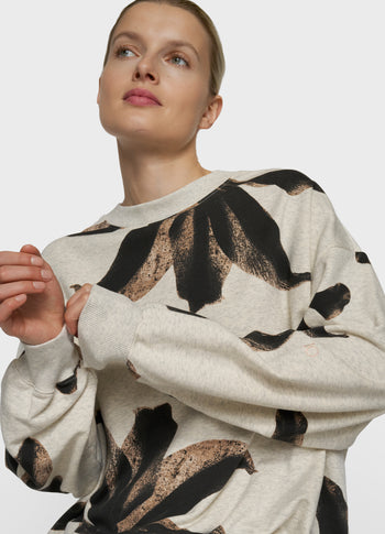 sweater flower | soft white melee