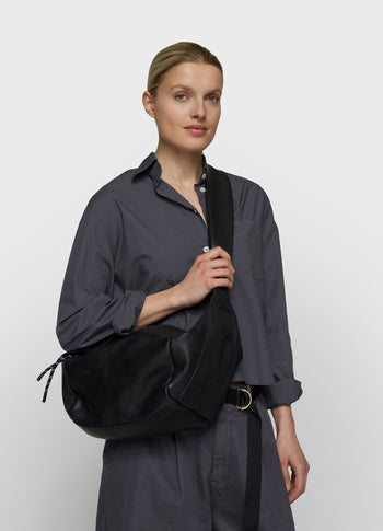 leren banana bag | black