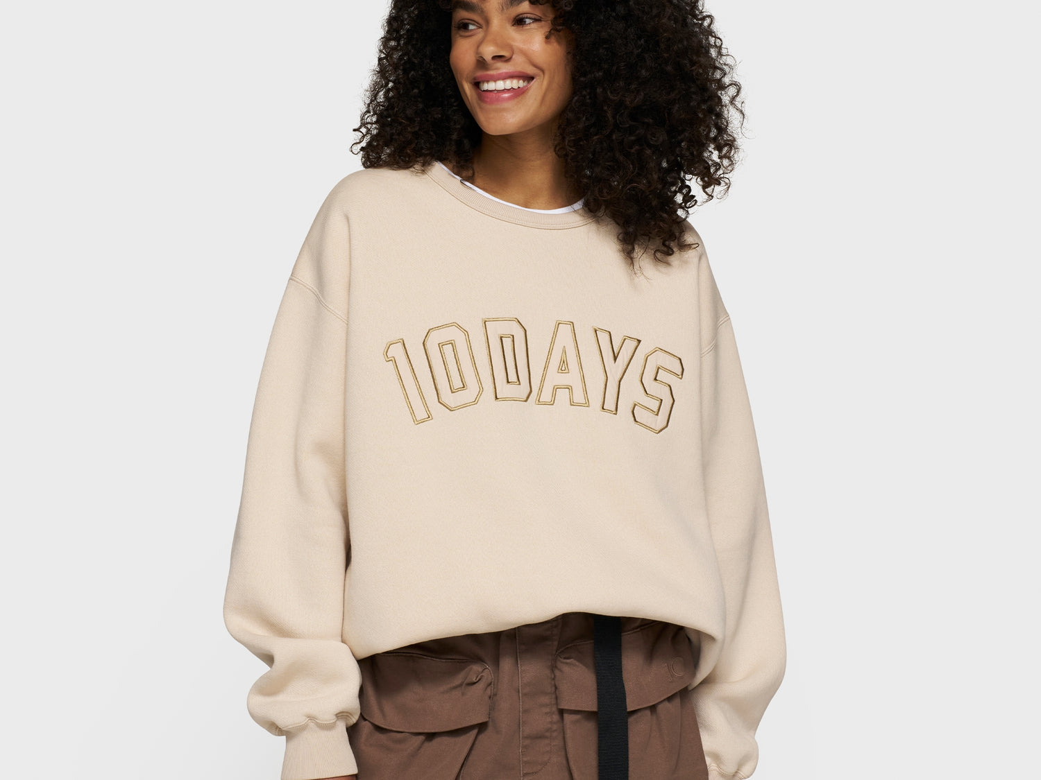 statement sweater | light earth