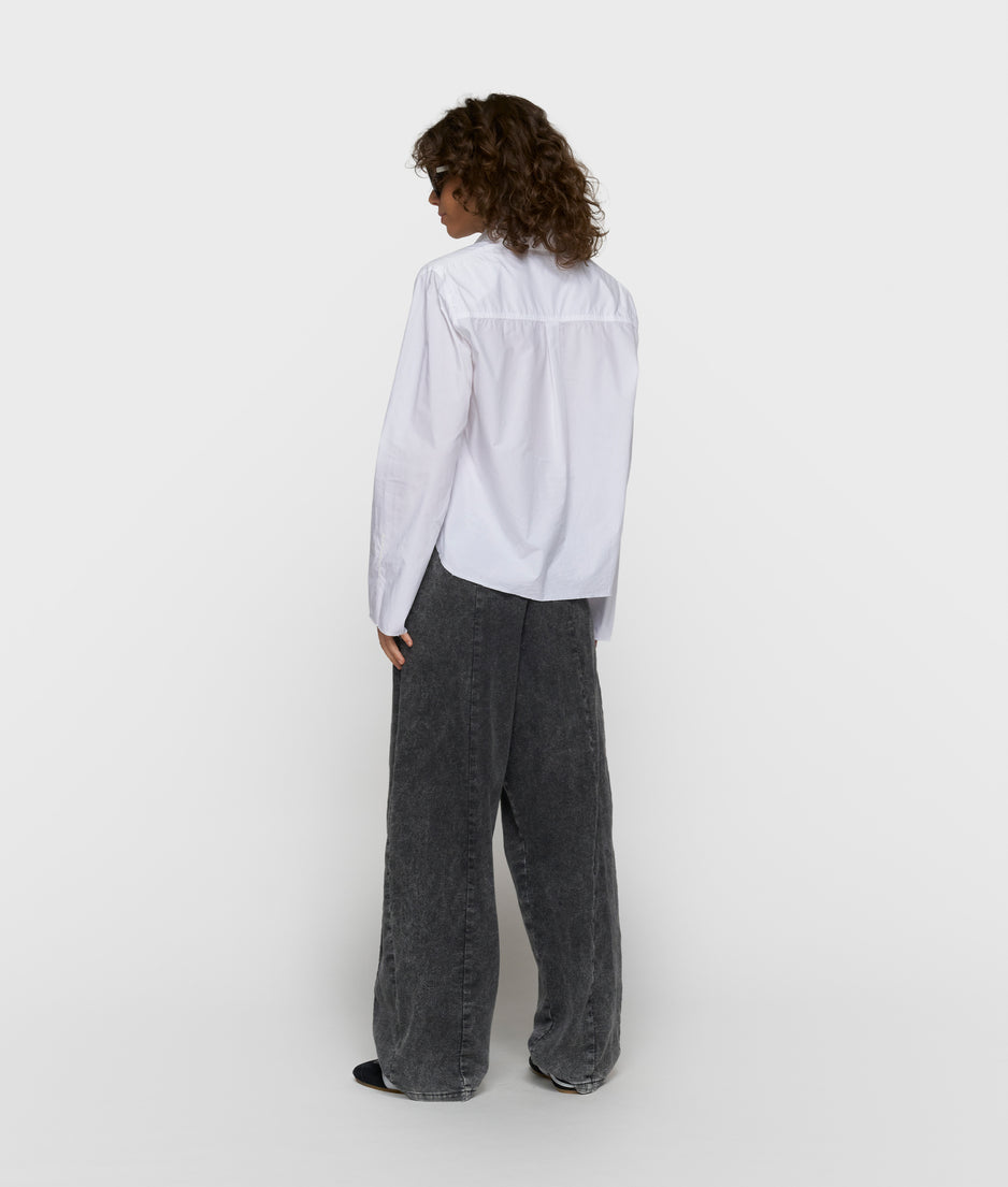 cropped shoulder blouse | white