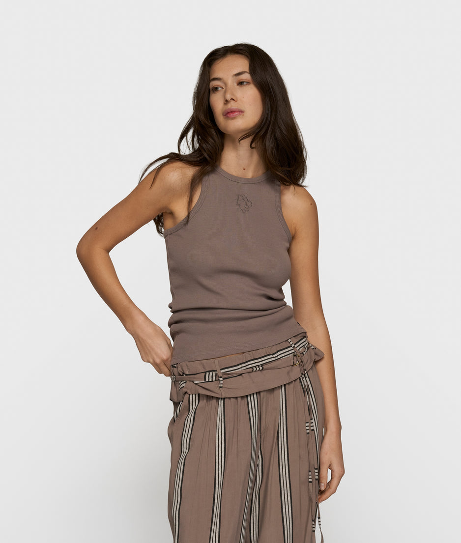 tank top rib | moonrock