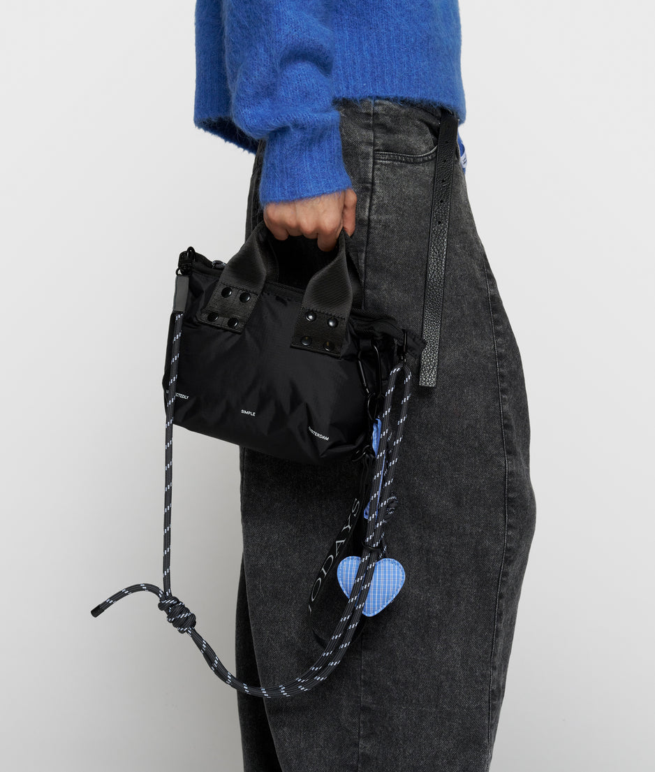 kleine gewatterde shopper | black