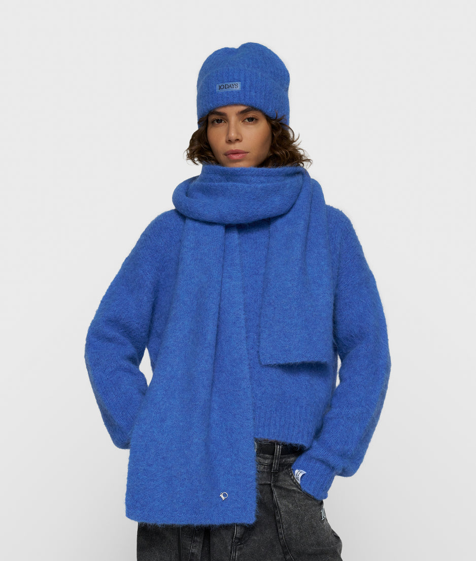 hairy knit sjaal | ultramarine