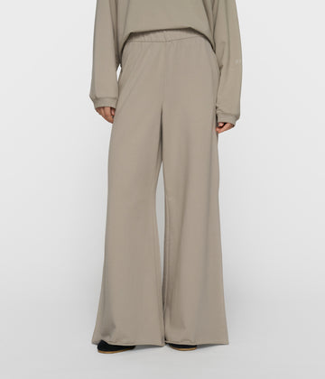 silent chique wide jogger | fog