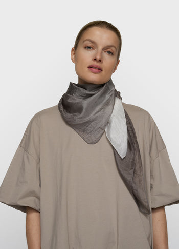 zijden sjaal dip dye | mid grey