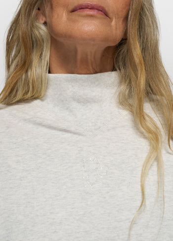 petit sweater curly 10 | soft white melee