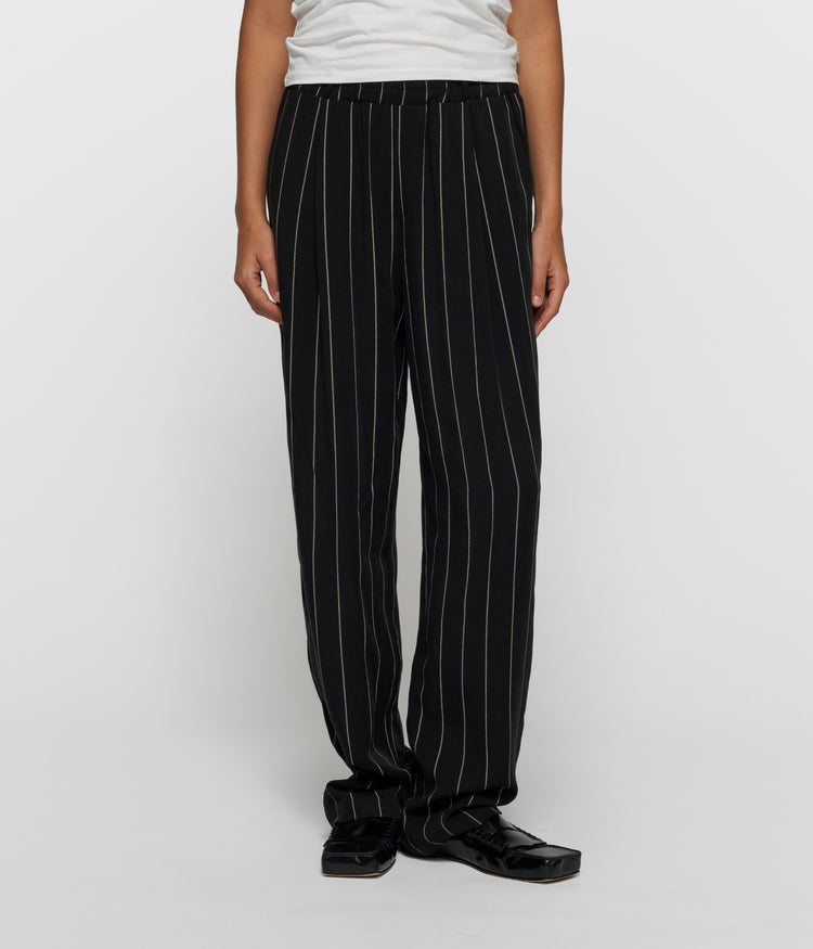 flowy pants pinstripe | black