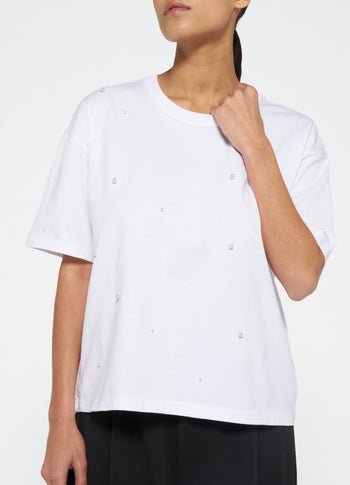 tee pearls | white