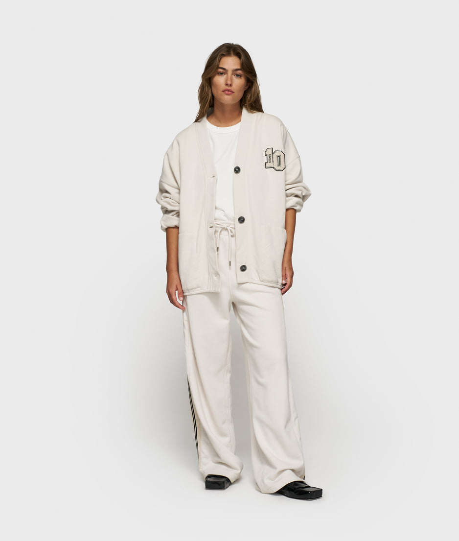 baseball cardigan 10 | cleansing kit