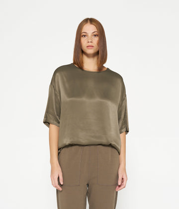 satin tee | dark moss