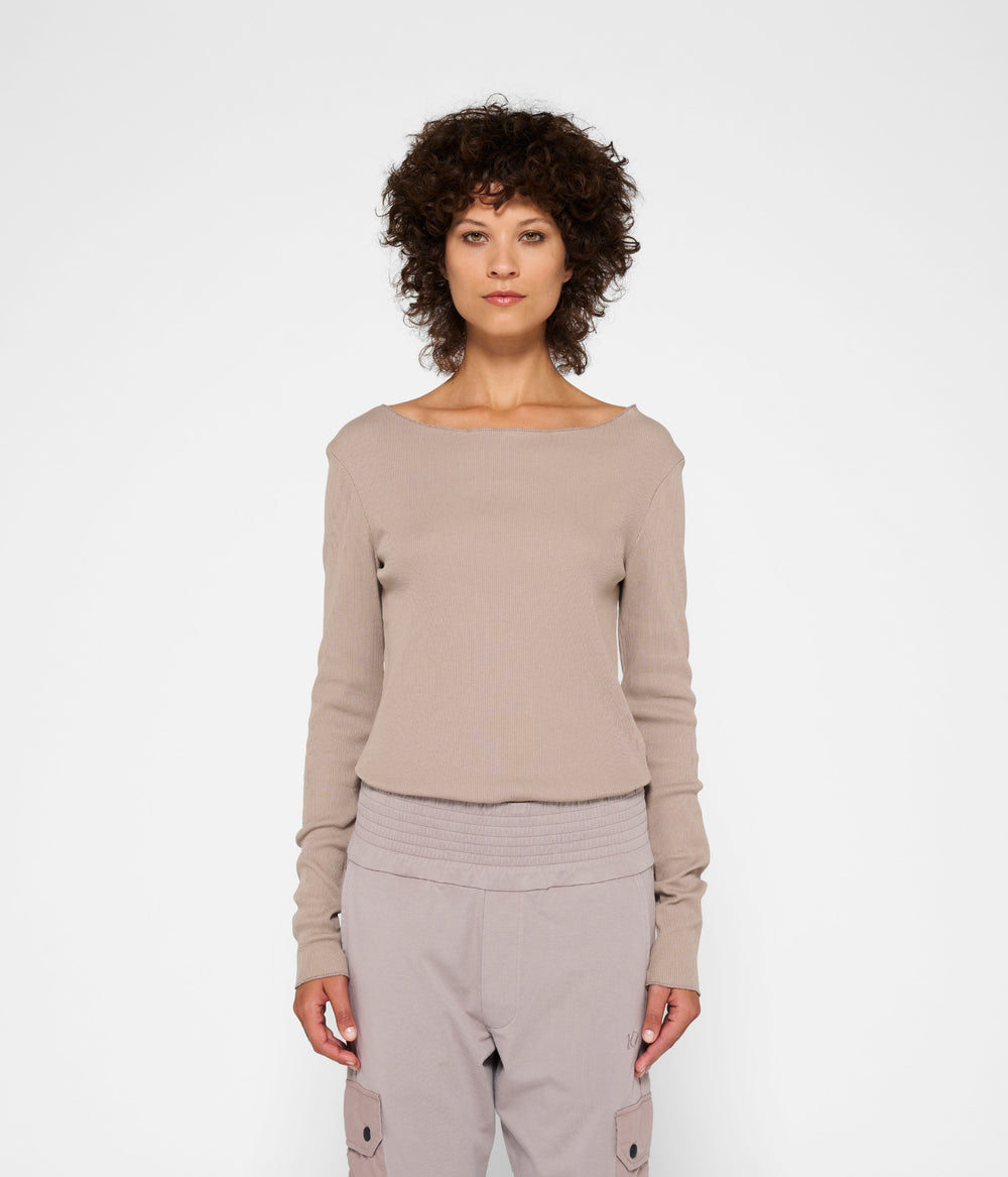 soft rib boatneck tee | warm taupe