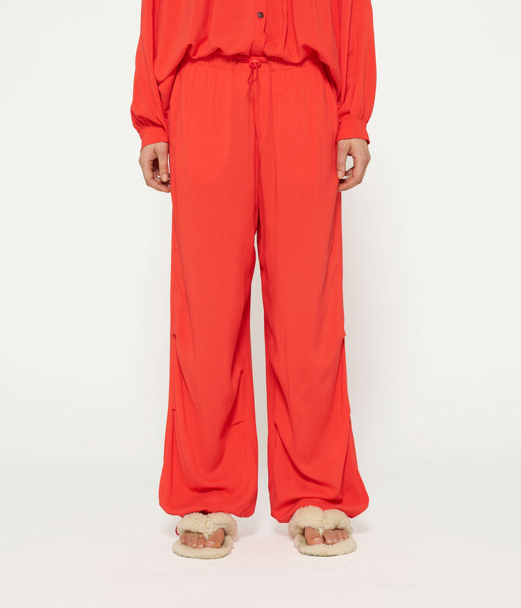 parachute pants | poppy red