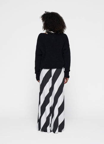 deep neck knit sweater | black