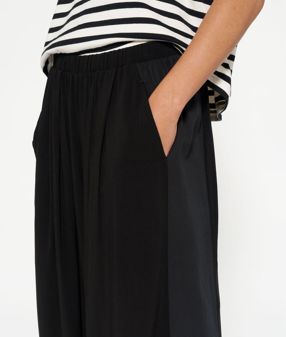 flowy pants | black