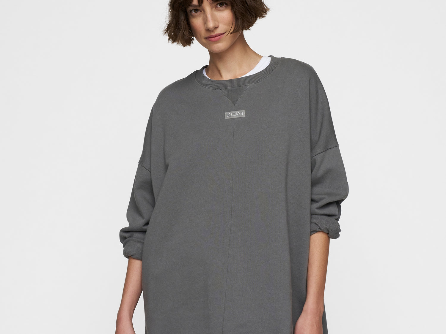 beach sweater | oil